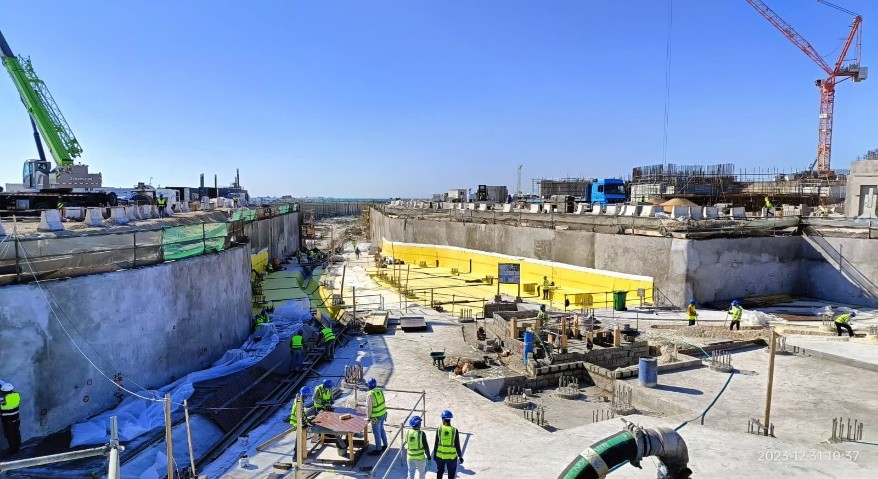 WJ Group workers building the Shura Island utility tunnel