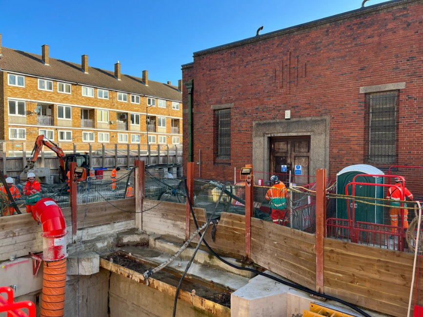 Installing a pumping station